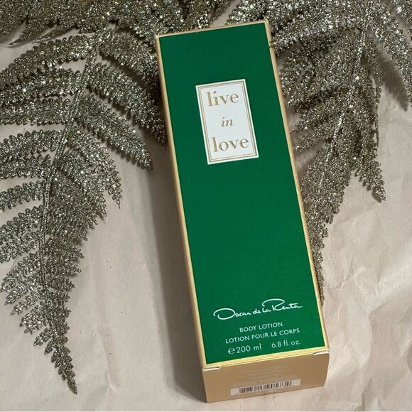 NEW Oscar de la Renta Live In Love Body Lotion